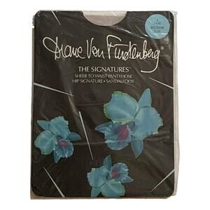 Diane Von Furstenburg The Signatures Lilac Pantyhose Sz M